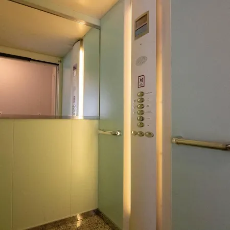 Exklusive 1-zimmer-wohnung In Ka-stadt *