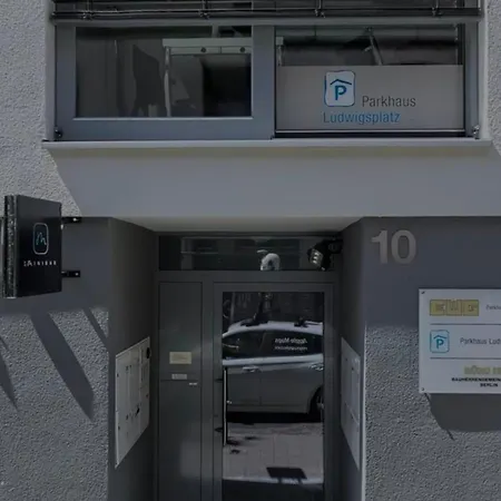 Lejlighed Exklusive 1-zimmer-wohnung In Ka-stadt *