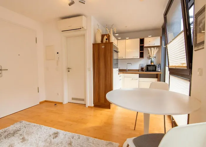 Exklusive 1-zimmer-wohnung In Ka-stadt Karlsruhe