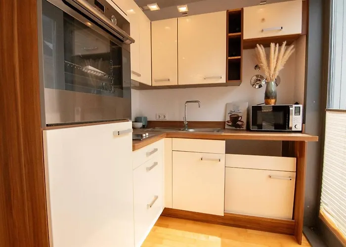 Lejlighed Exklusive 1-zimmer-wohnung In Ka-stadt